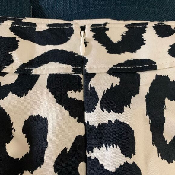 Ann Taylor Loft Snow Leopard Print Midi Skirt - Picture 4 of 9